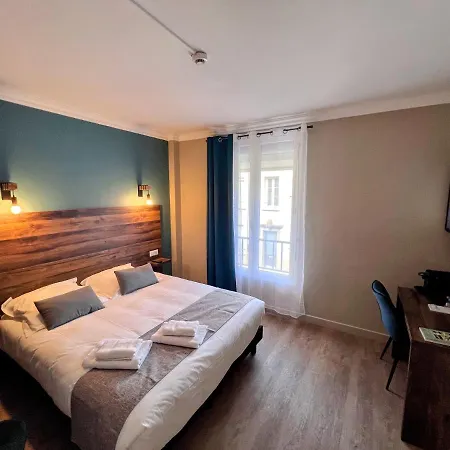 Logis Hotel De La Poste 3*