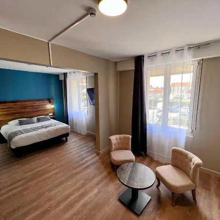 Logis Hotel De La Poste 3*