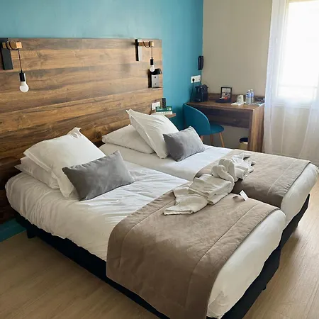 Logis De La Poste Hotell