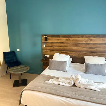 Logis Hotel De La Poste Hotel 3*